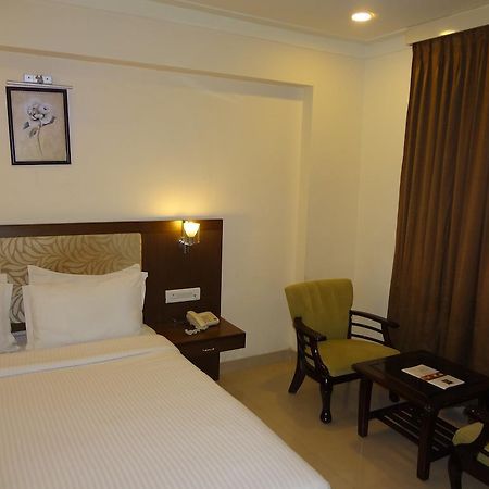 Hotel Budhil Park Visakhapatnam Extérieur photo
