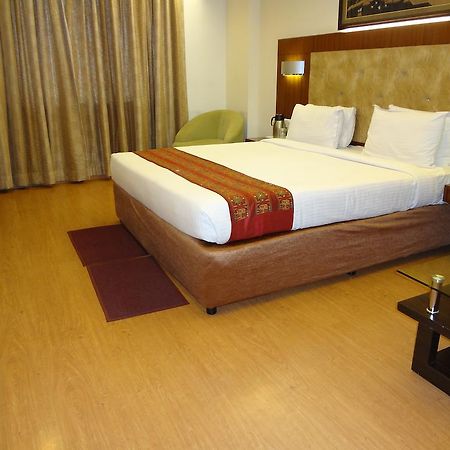 Hotel Budhil Park Visakhapatnam Extérieur photo