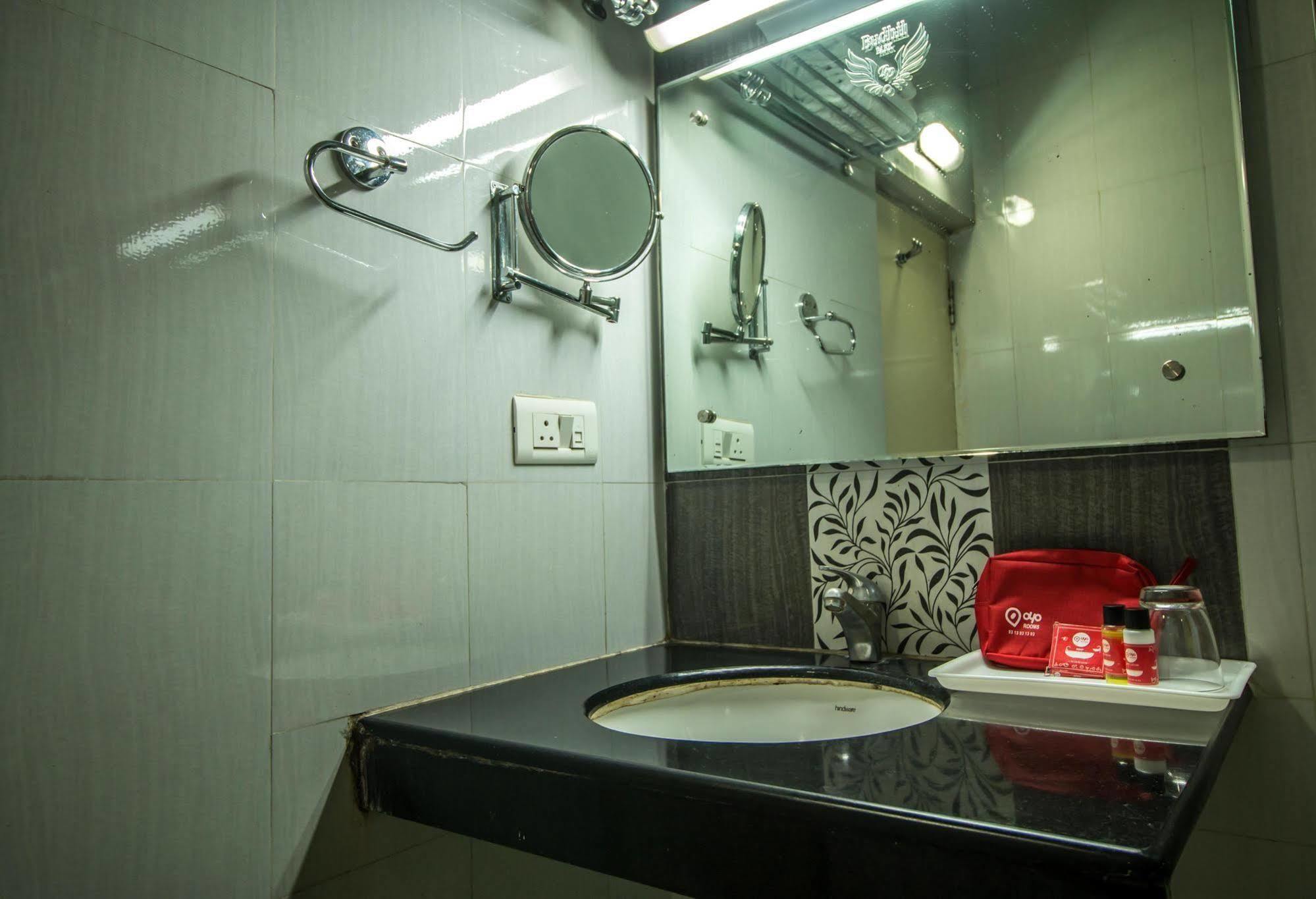 Hotel Budhil Park Visakhapatnam Extérieur photo