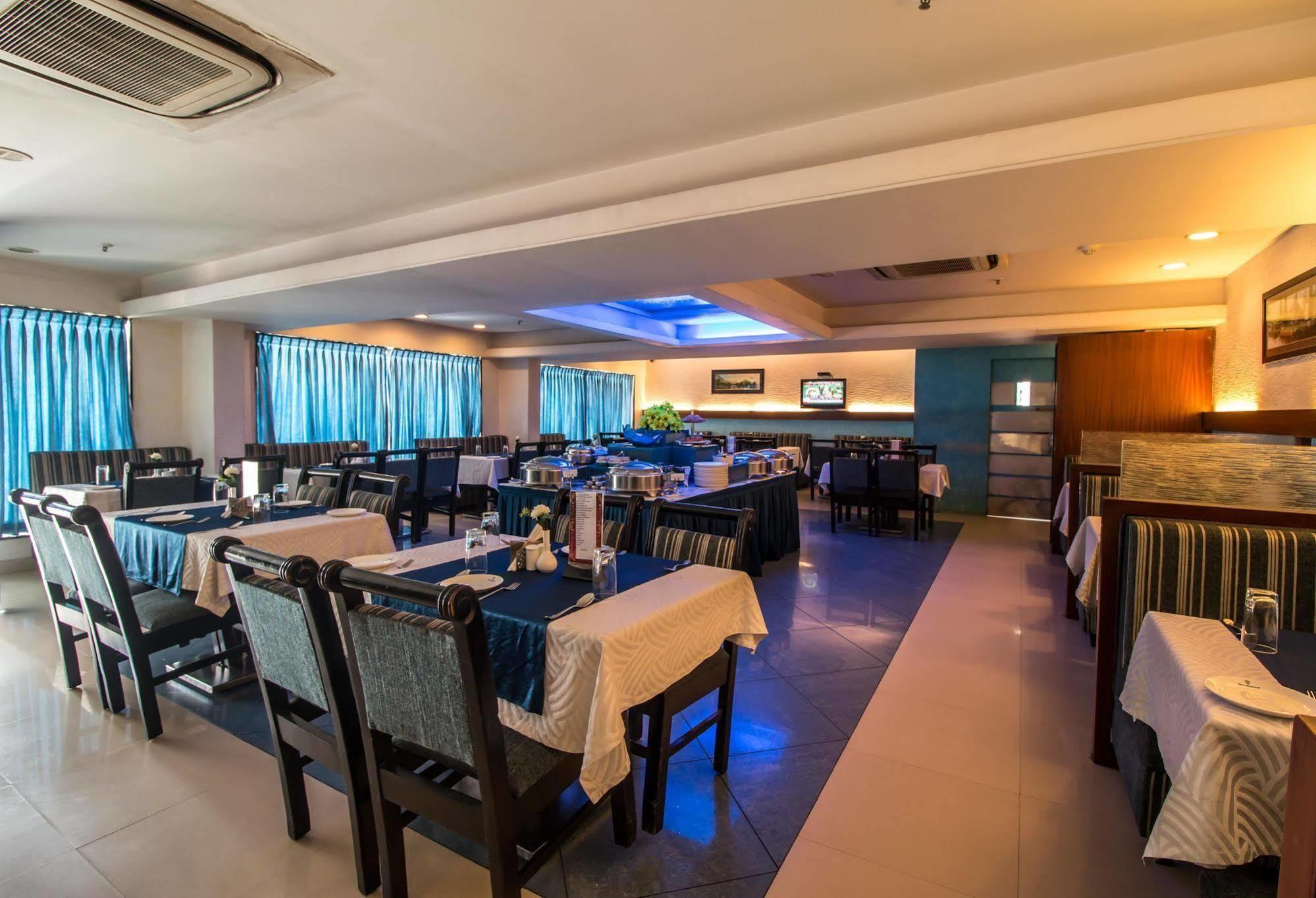Hotel Budhil Park Visakhapatnam Extérieur photo