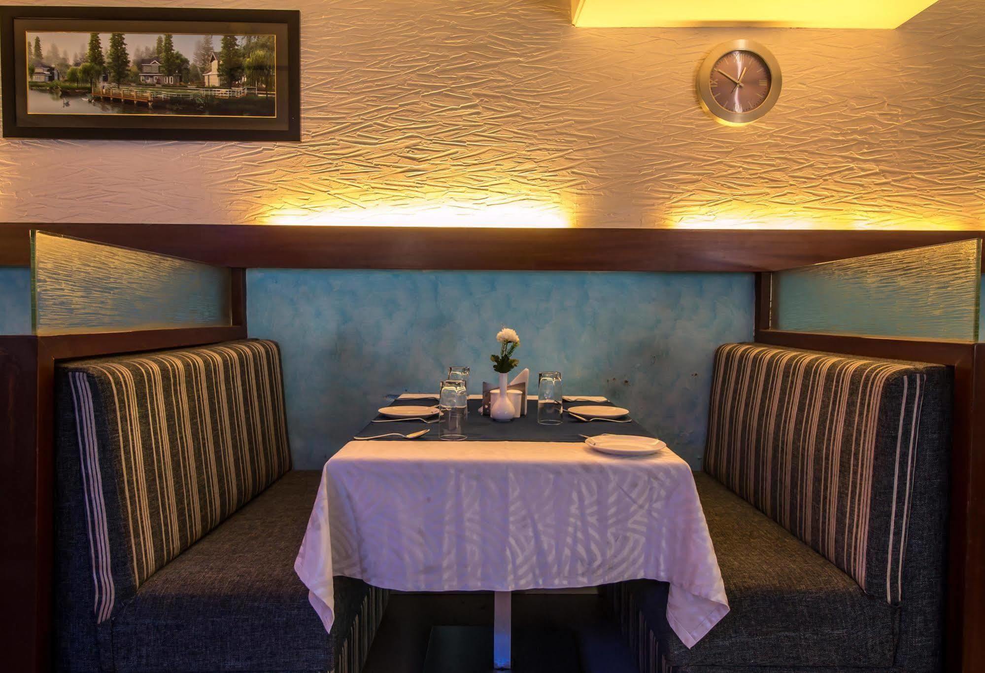 Hotel Budhil Park Visakhapatnam Extérieur photo