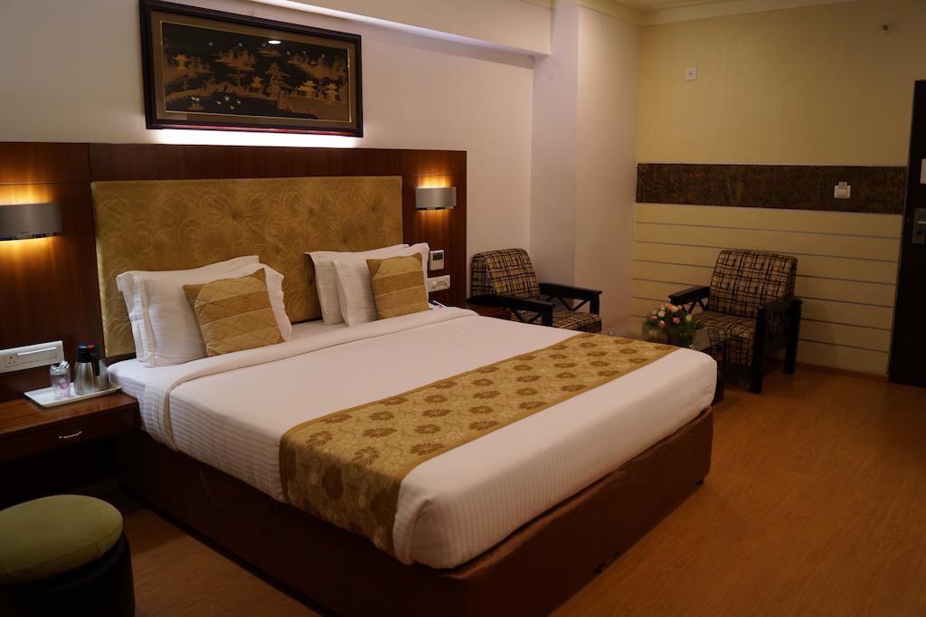 Hotel Budhil Park Visakhapatnam Extérieur photo