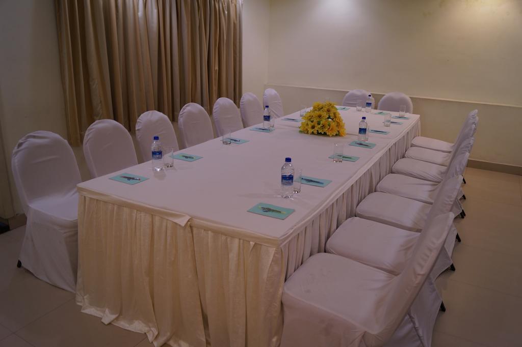 Hotel Budhil Park Visakhapatnam Extérieur photo