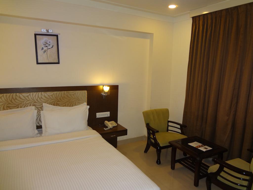 Hotel Budhil Park Visakhapatnam Extérieur photo