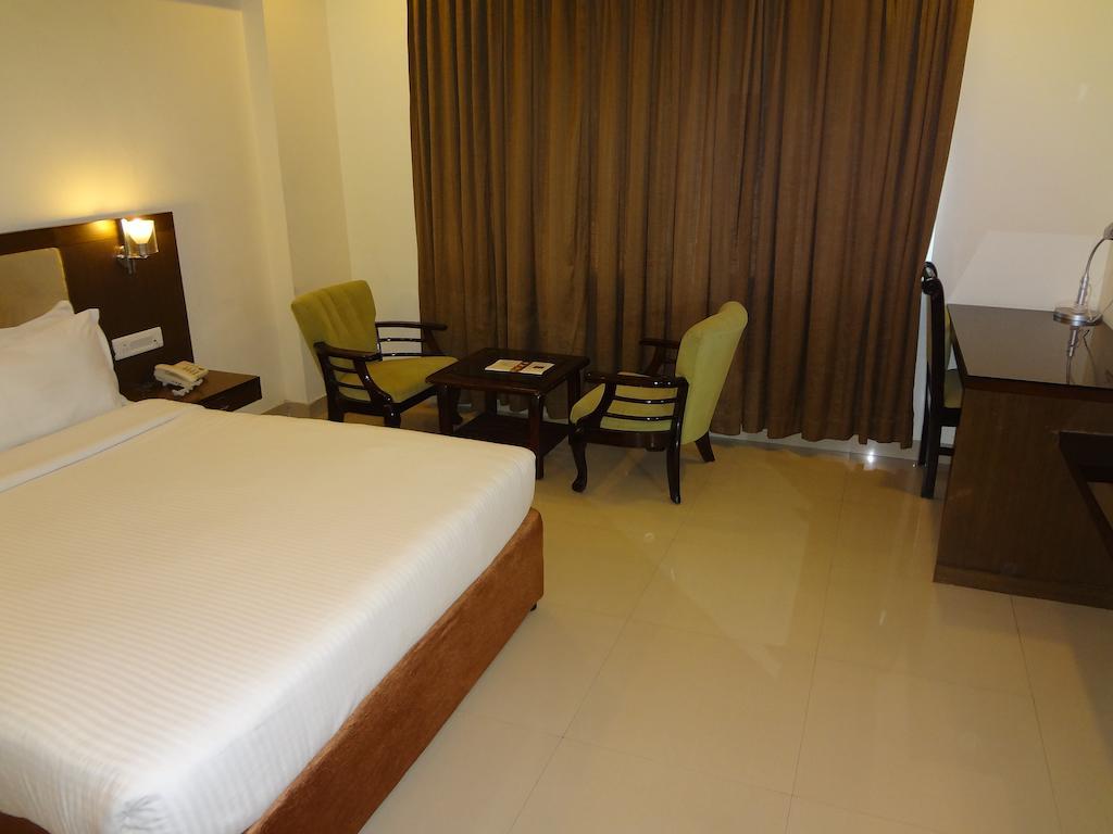 Hotel Budhil Park Visakhapatnam Extérieur photo