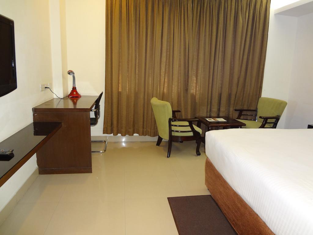 Hotel Budhil Park Visakhapatnam Extérieur photo