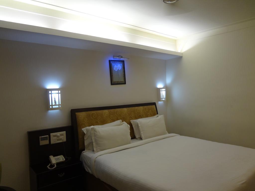 Hotel Budhil Park Visakhapatnam Extérieur photo
