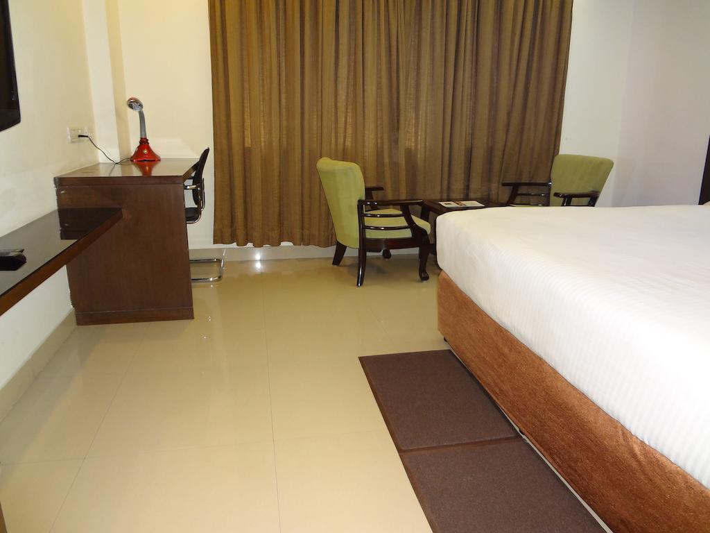 Hotel Budhil Park Visakhapatnam Extérieur photo