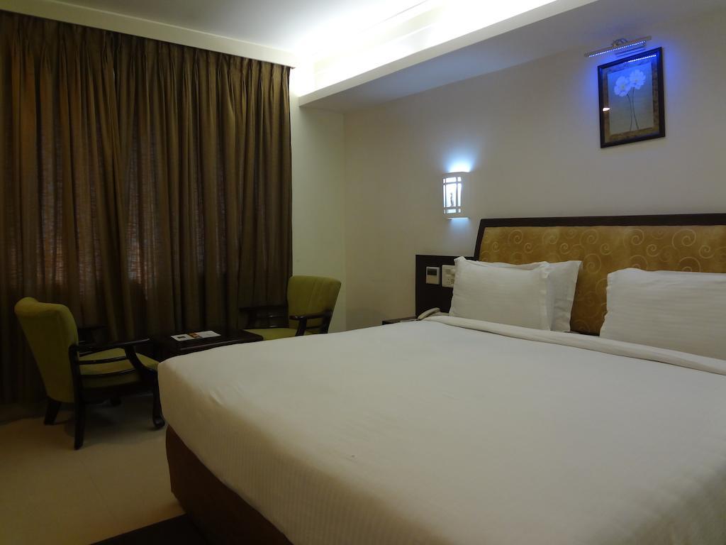 Hotel Budhil Park Visakhapatnam Extérieur photo