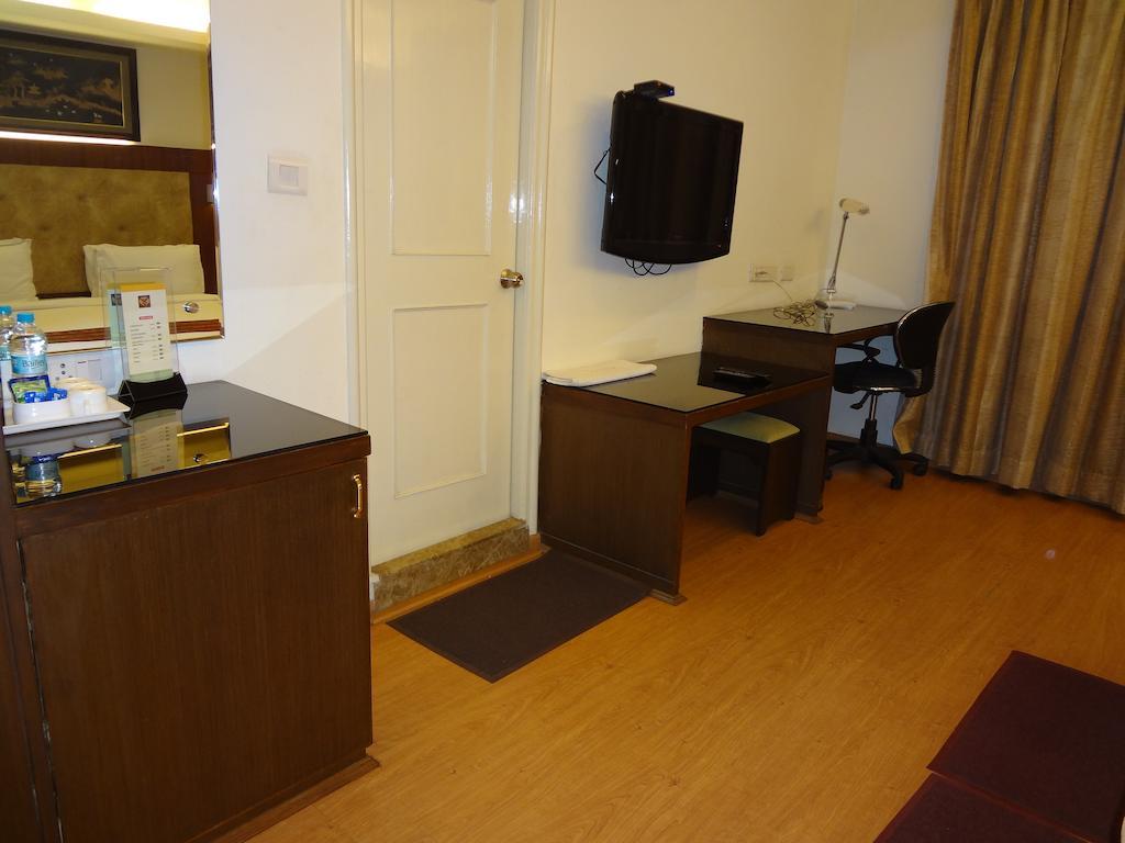 Hotel Budhil Park Visakhapatnam Extérieur photo