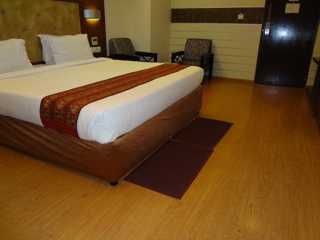 Hotel Budhil Park Visakhapatnam Extérieur photo