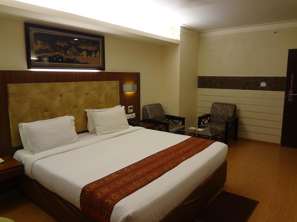 Hotel Budhil Park Visakhapatnam Extérieur photo